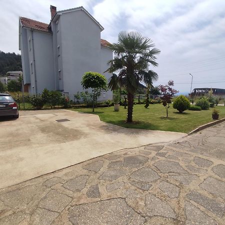 Apartments Three אוהריד מראה חיצוני תמונה